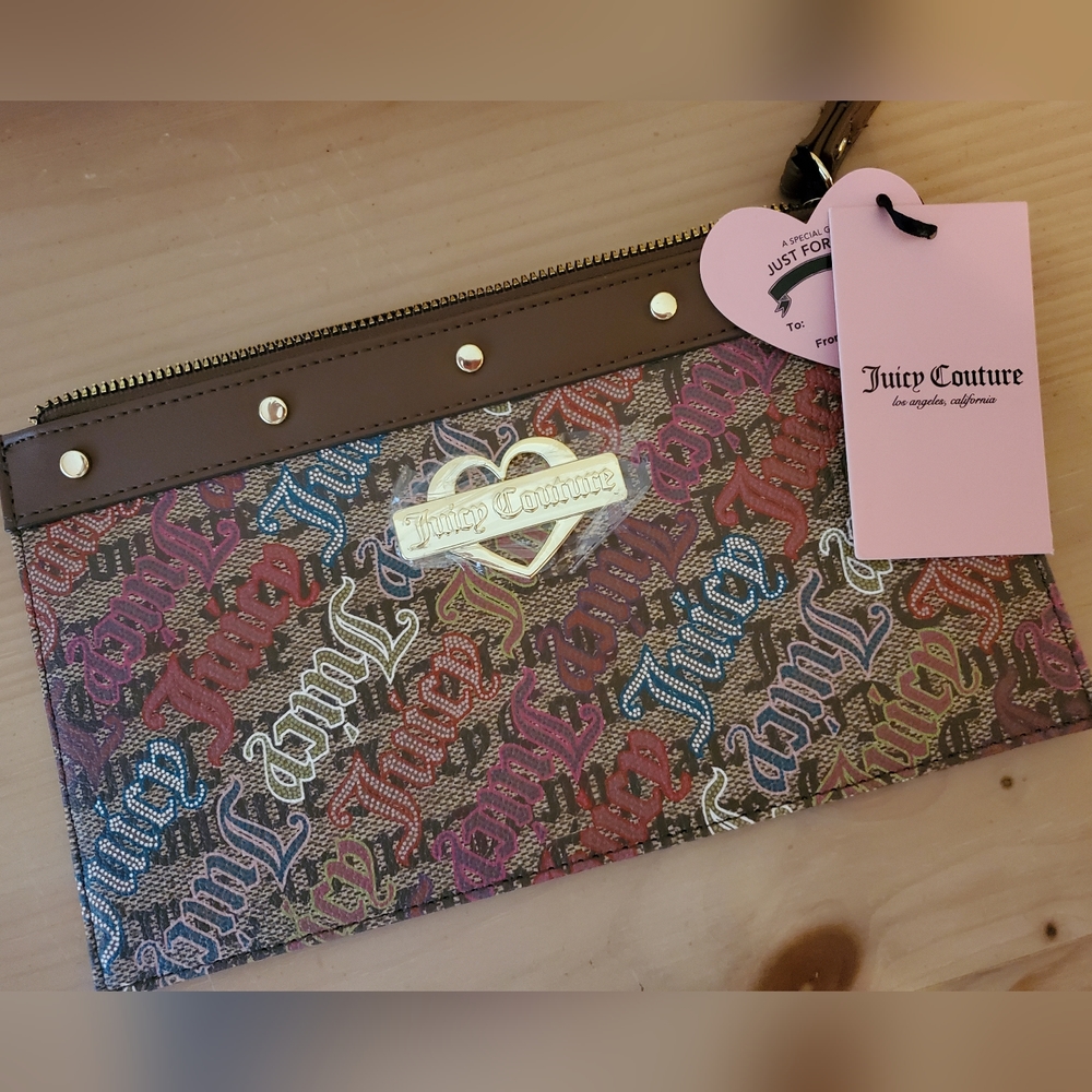NWT-Juicy Couture Wristlet